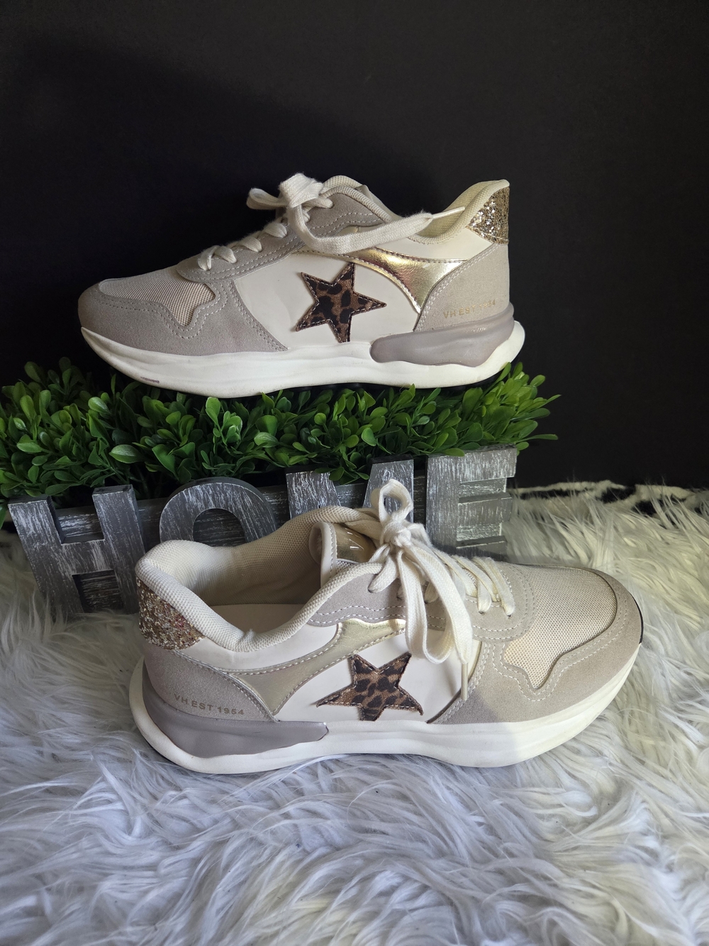 Vintage Havana Beige and Gold Star Accent Athletic Sneakers